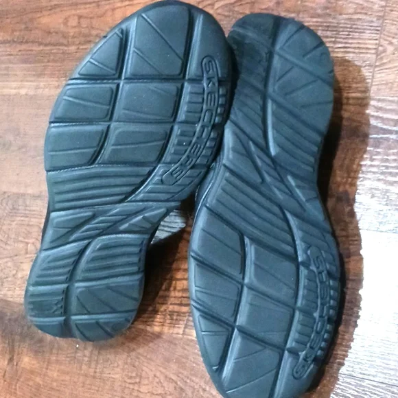 Skechers Black Leather Loafers Slip-On Comfort Shoes - Picture 4 of 5